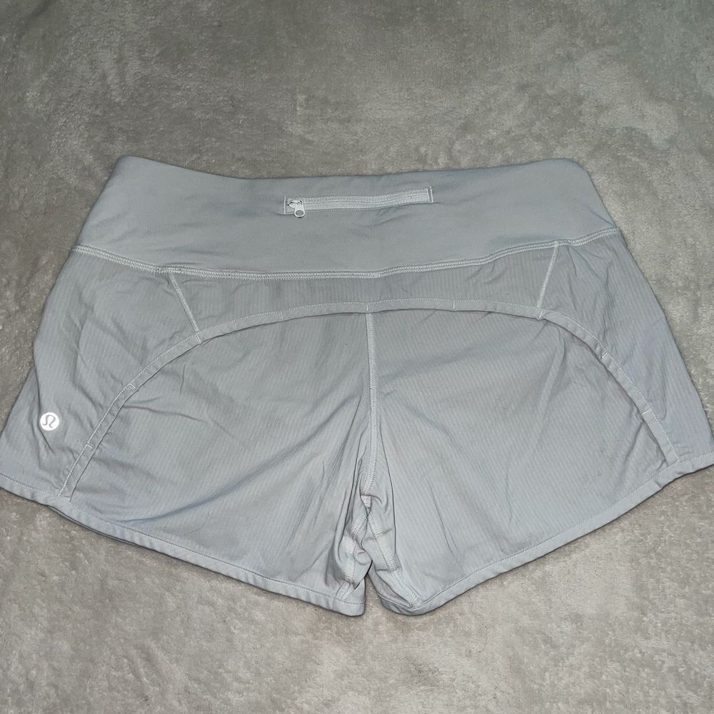 🔴LULULEMON SHORTS WHITE🔴